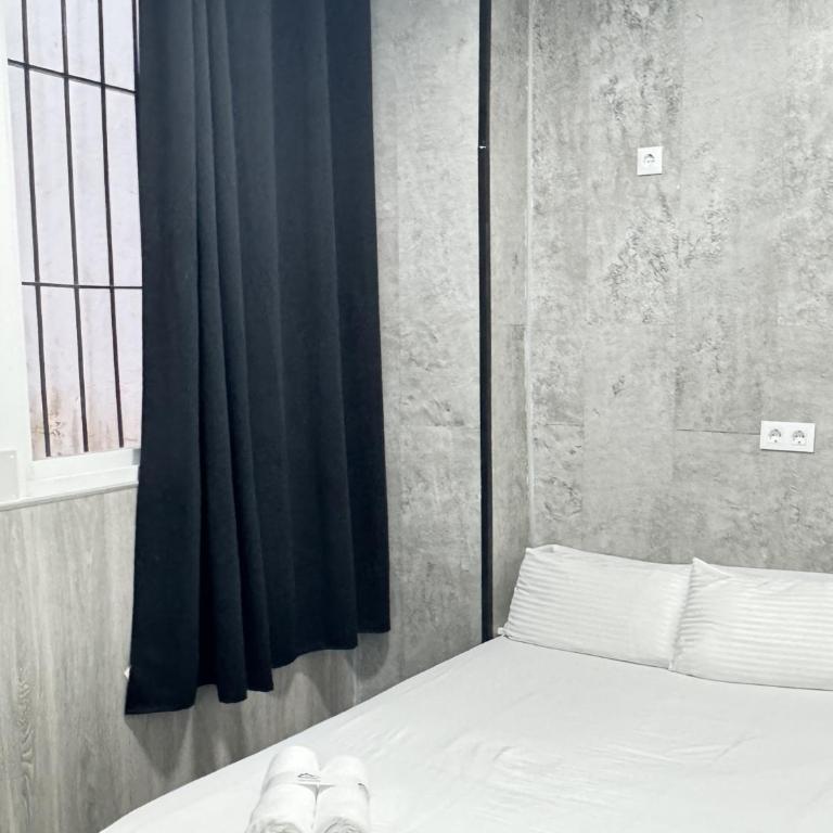 Apartamentos Day Madrid MALASAÑA I - Two-Bedroom Standard Apartment - 10