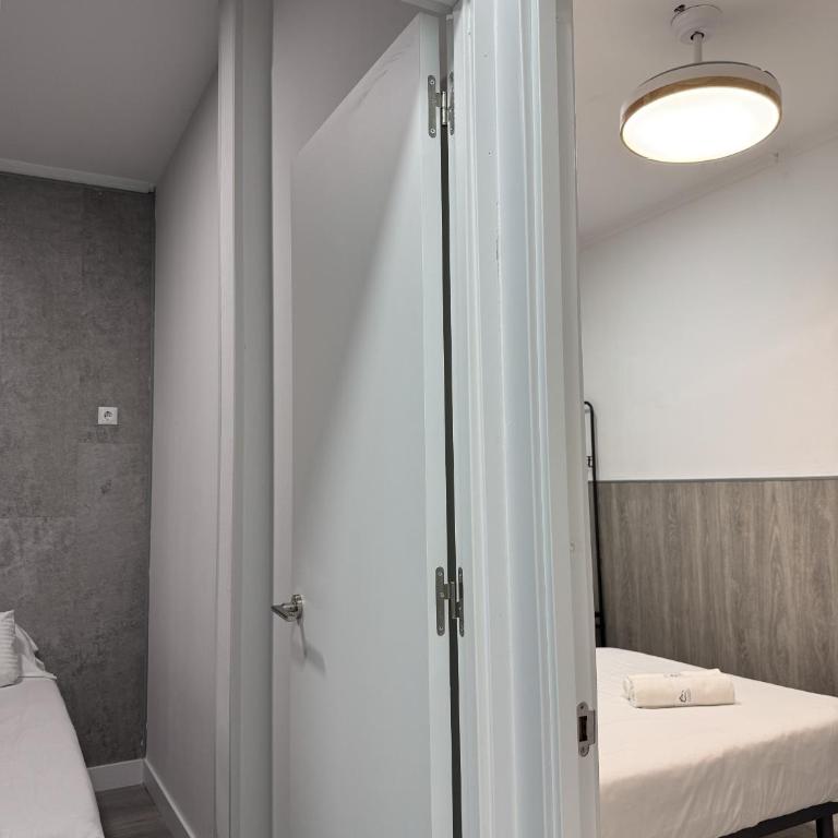 Apartamentos Day Madrid MALASAÑA I - Two-Bedroom Standard Apartment - 15