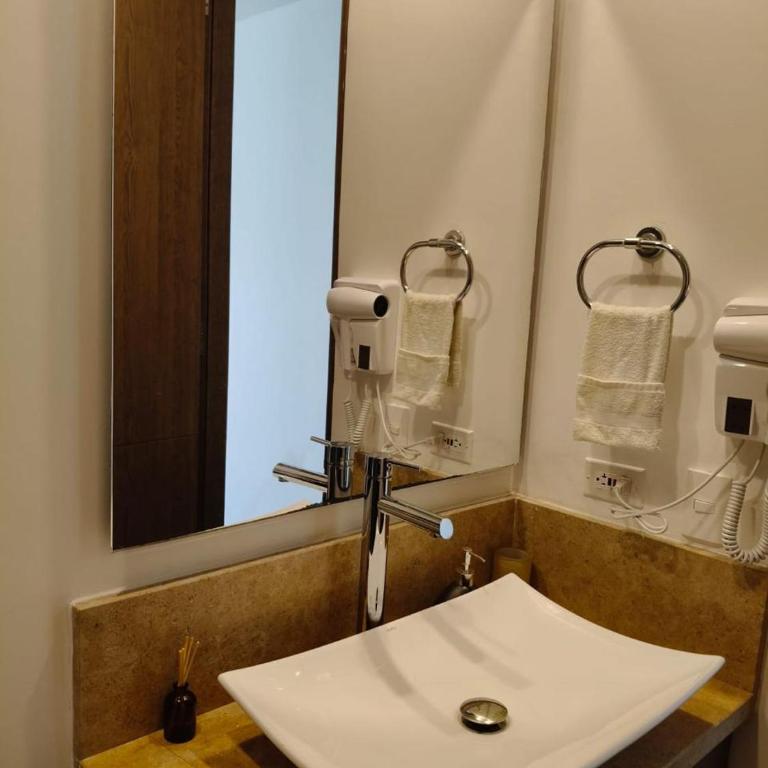 Lujoso Condominio con acceso a playa - Apartamento de 2 dormitorios - 13