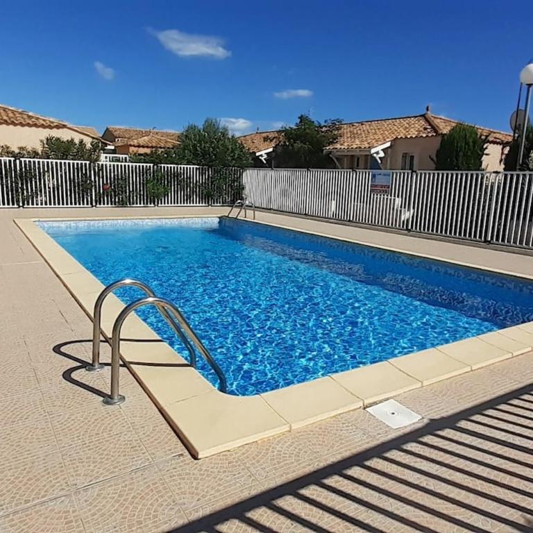 Pavillon avec piscine à deux pas de la plage - Two-Bedroom House - 4