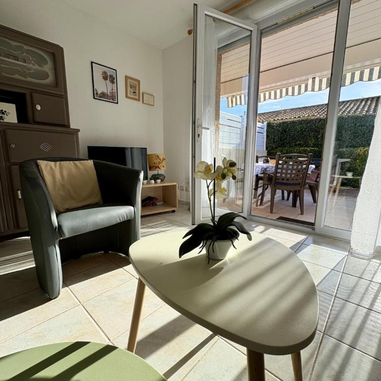 Pavillon avec piscine à deux pas de la plage - Two-Bedroom House - 18