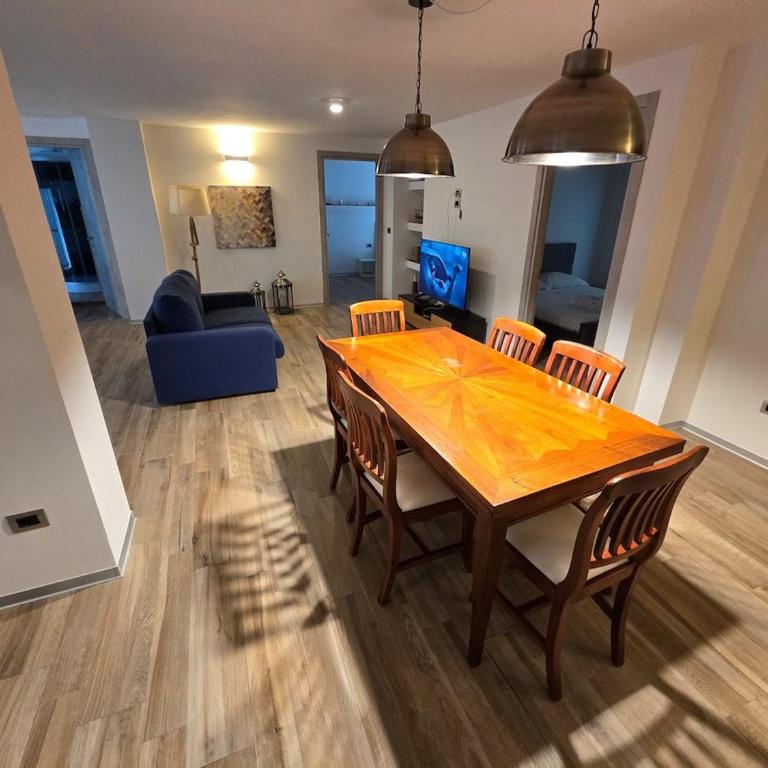 White House con Parcheggio Privato - Two-Bedroom Deluxe Apartment - 14