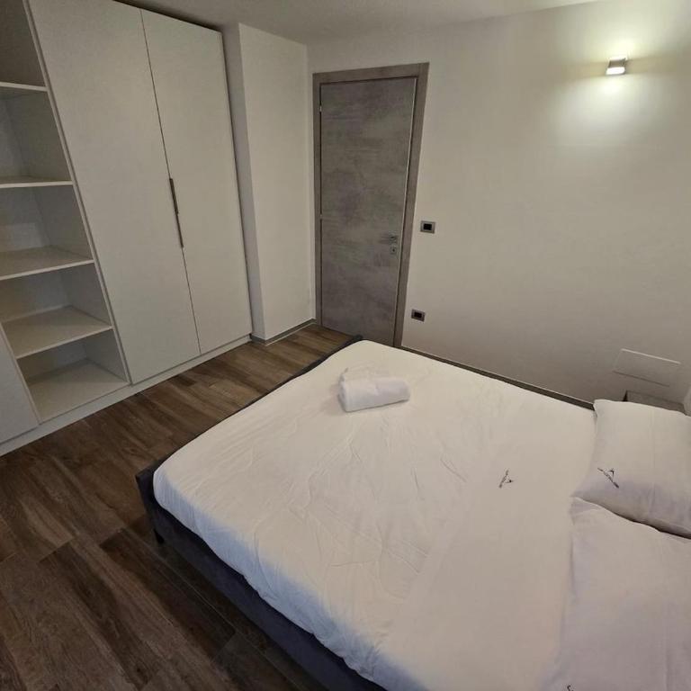 White House con Parcheggio Privato - Two-Bedroom Deluxe Apartment - 27