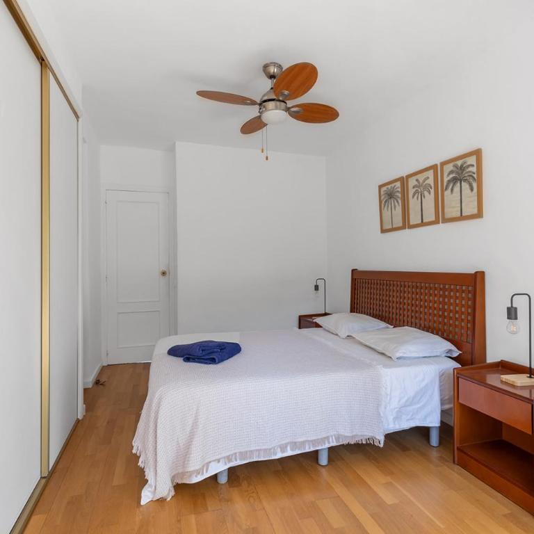 Comfy Apartment 150m from San Juan Beach - Three-Bedroom Apartment - 19