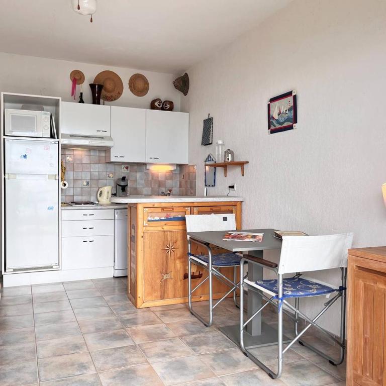 LV280-F116 Appartement Studio cabine 4 couchages LE LAVANDOU - Studio mit Meerblick - 3