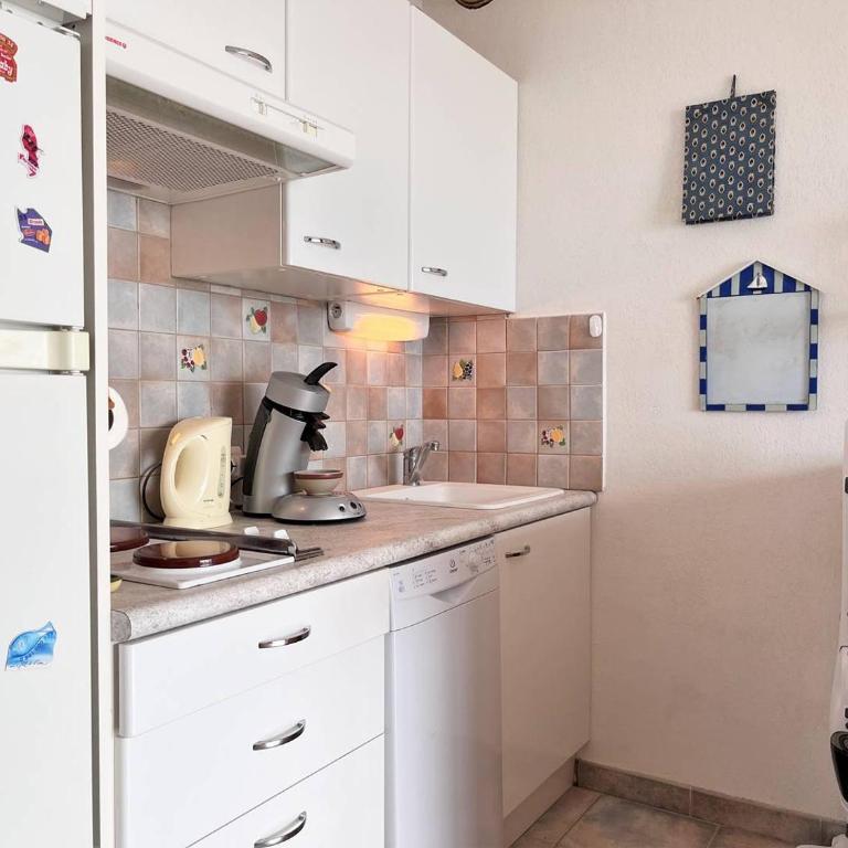 LV280-F116 Appartement Studio cabine 4 couchages LE LAVANDOU - Studio mit Meerblick - 6