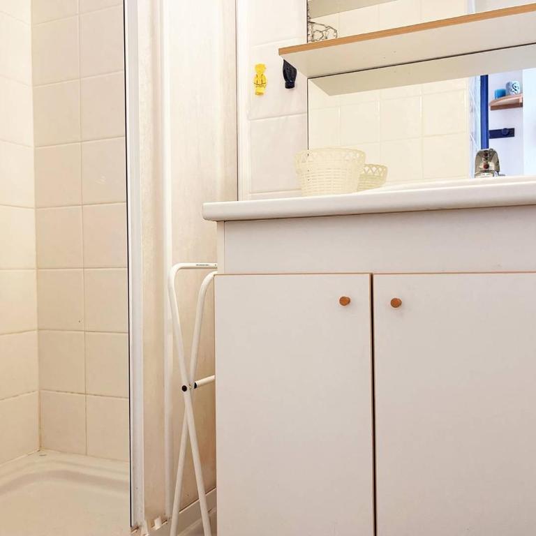 LV280-F116 Appartement Studio cabine 4 couchages LE LAVANDOU - Studio mit Meerblick - 9