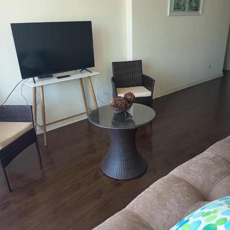 Depto en viña del Mar Wifi, estacionamiento, cerca mall arauco, playa - Three-Bedroom Apartment - 3