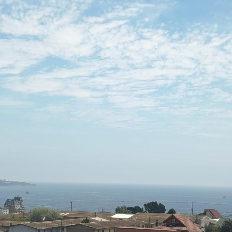 Depto en viña del Mar Wifi, estacionamiento, cerca mall arauco, playa - Three-Bedroom Apartment - 5