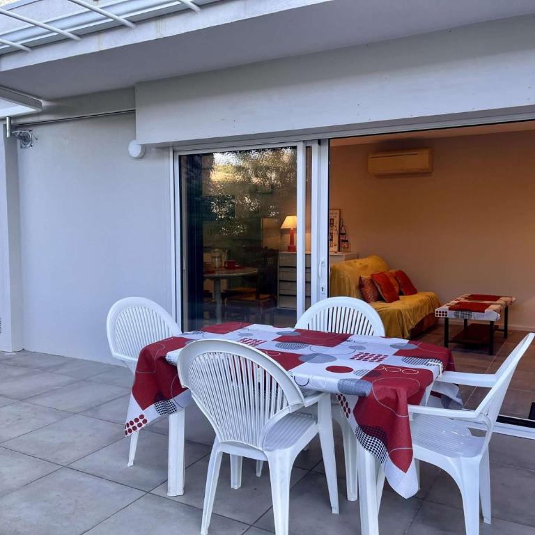 CA000-003 Appartement 2 pièces - 4 personnes - Cavalaire-sur-Mer - Appartamento con 1 Camera da Letto - 11