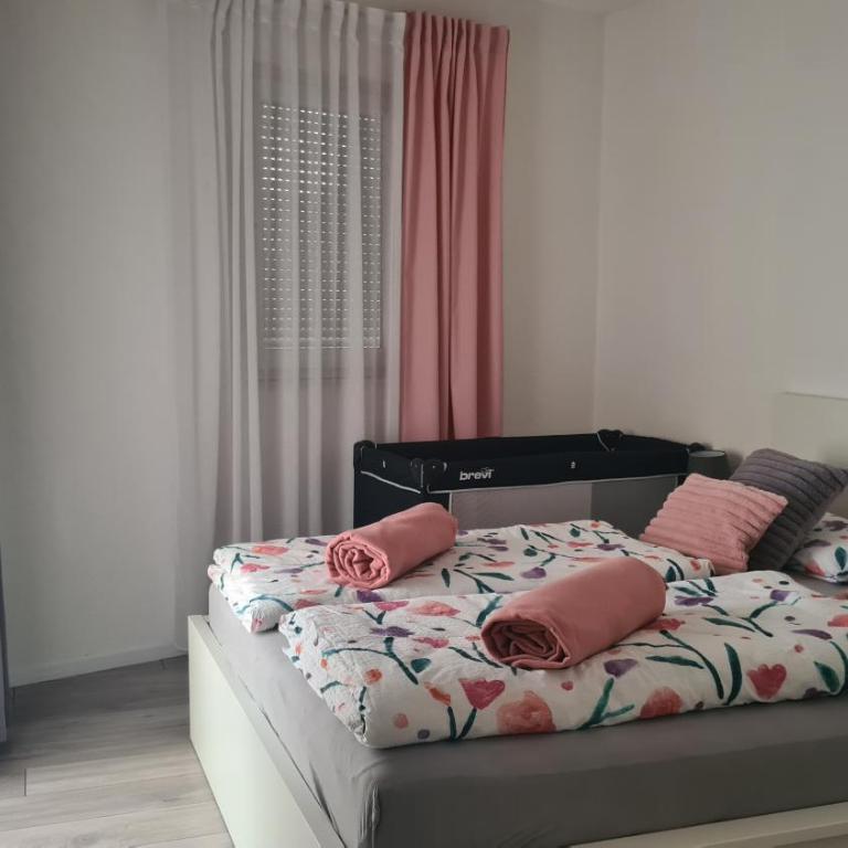 Apartment Merry Harmony Heights - Balcony & Free Garage & Parking - Two-Bedroom Apartment - 35