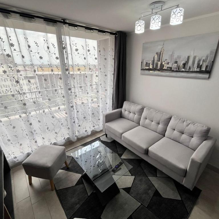 Moderno departamento en Macul con ubicación privilegiada - Two-Bedroom Apartment - 2