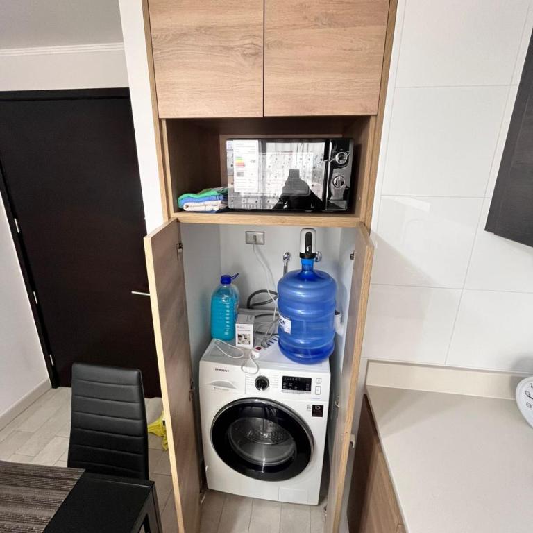 Moderno departamento en Macul con ubicación privilegiada - Two-Bedroom Apartment - 11