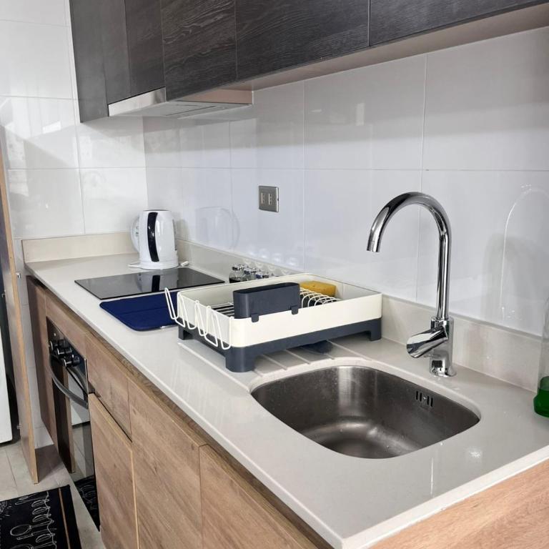 Moderno departamento en Macul con ubicación privilegiada - Two-Bedroom Apartment - 12