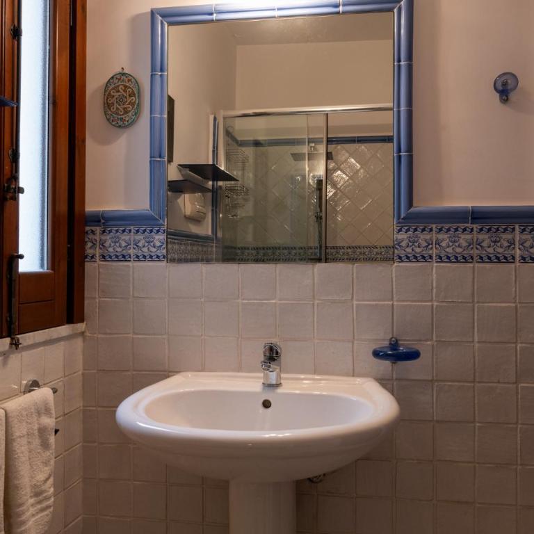GuestHost - Casa Giacomo in central Palermo - Appartamento con 1 Camera da Letto - 12