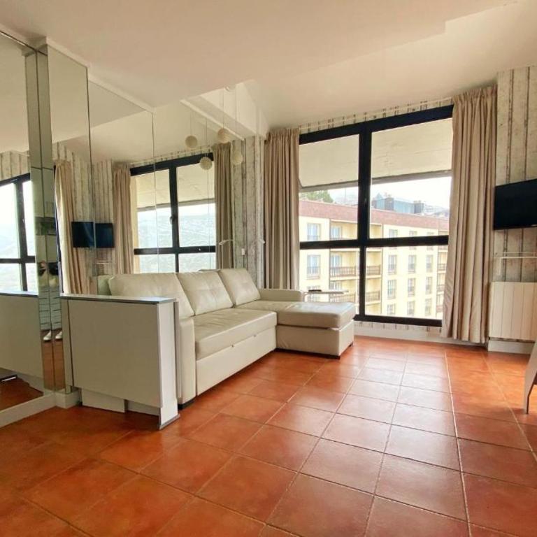 Apartamentos Gorbea Suites - Loft - 5