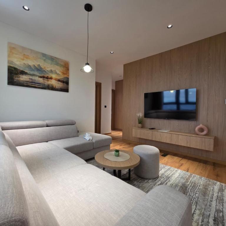 Horizont Aparthotel Jahorina - Two-Bedroom Apartment with Mountain View - 2