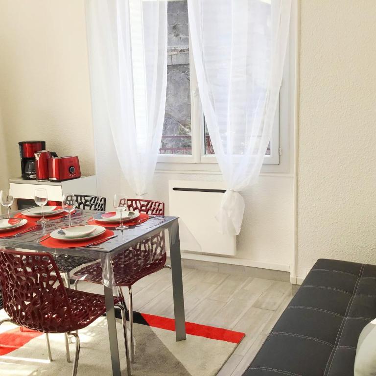 Appartements Sun, centre ville, parking, proche Sanctuaire - One-Bedroom Apartment - 1