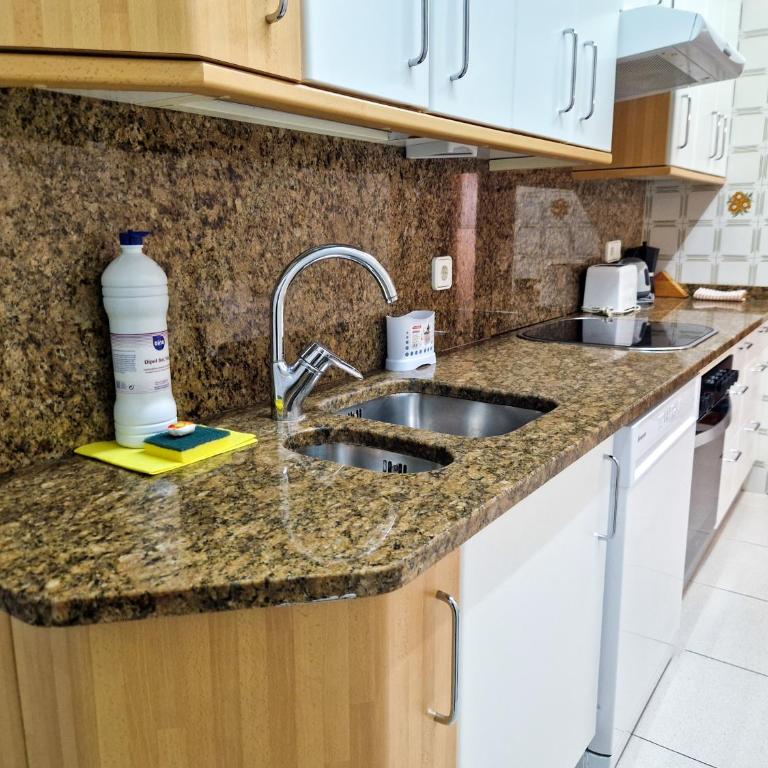 Apartamentos Meson del Barro - Alojamientos Pamplona - Four-Bedroom Apartment - 13