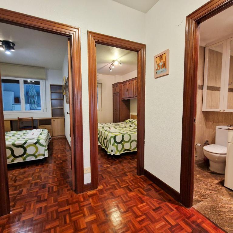 Apartamentos Meson del Barro - Alojamientos Pamplona - Four-Bedroom Apartment - 16