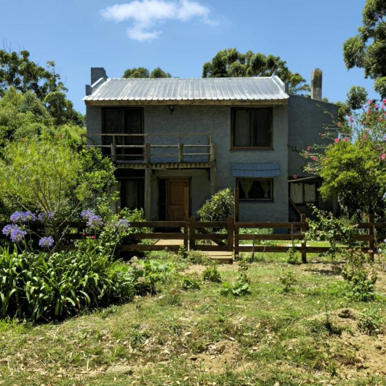 La Casa de Lili - Three-Bedroom House - 1