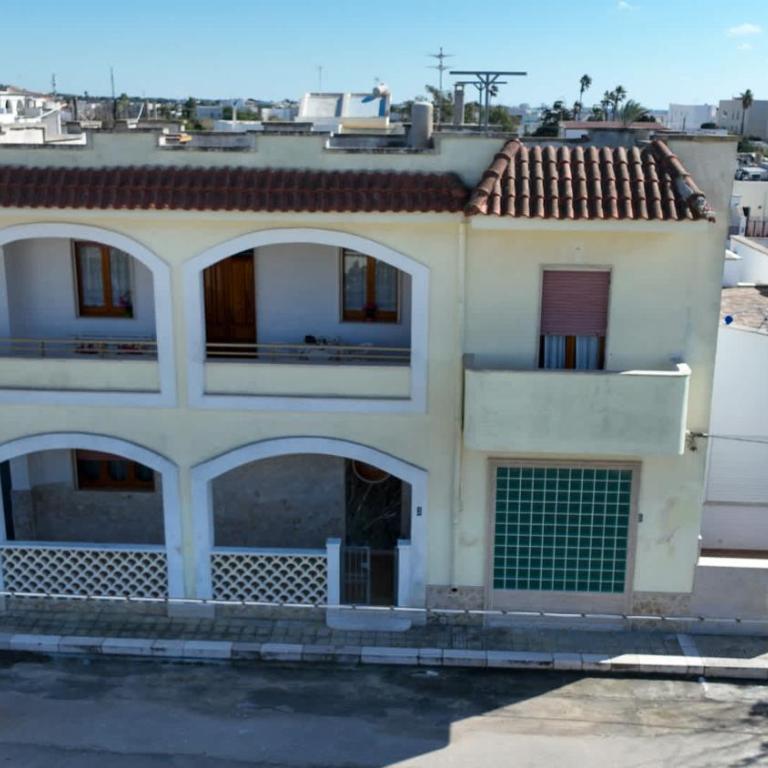 Casa Giglio 1 dx a soli 200 mt dalla spiaggia di Scala di Furno Porto Cesareo - Casa Vacanze - 3