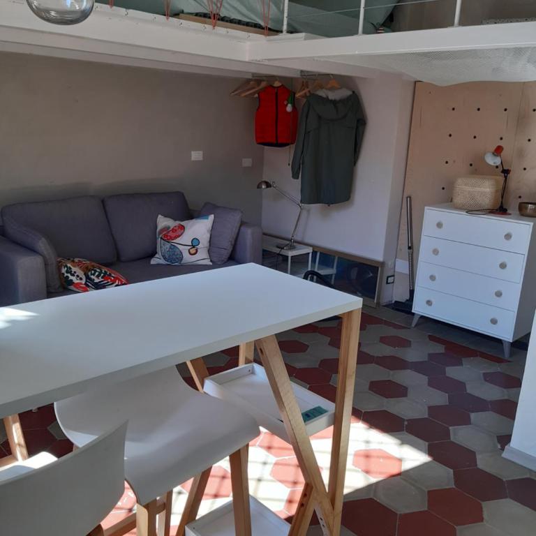 Pastrengo 2 flats - Monolocale con Balcone - 11