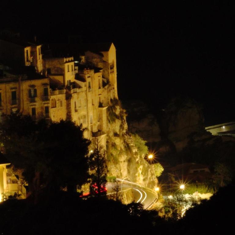 Vacanze Bellavista Tropea Apartment or Suites - King Room with Sea View - 37