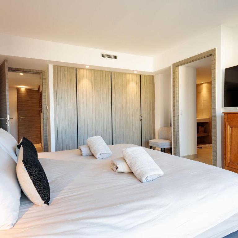 Villa Lerins 401 by Halldis - Apartment - 9