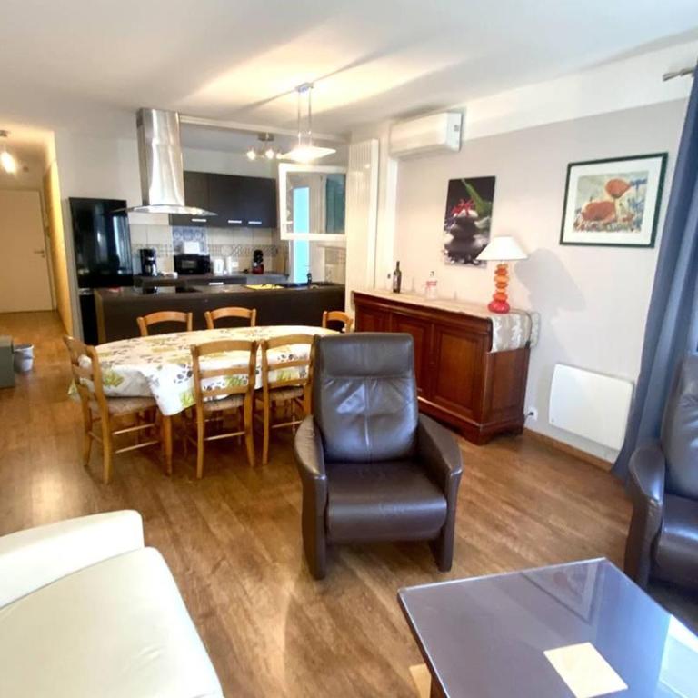 F3 moderne à Amélie-les-Bains avec parking et wifi - FR-1-703-221 - Apartment - 1