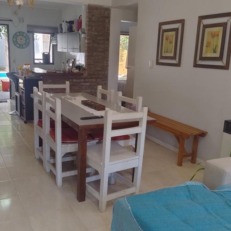 Casa de verano en Verónica - Two-Bedroom House - 13
