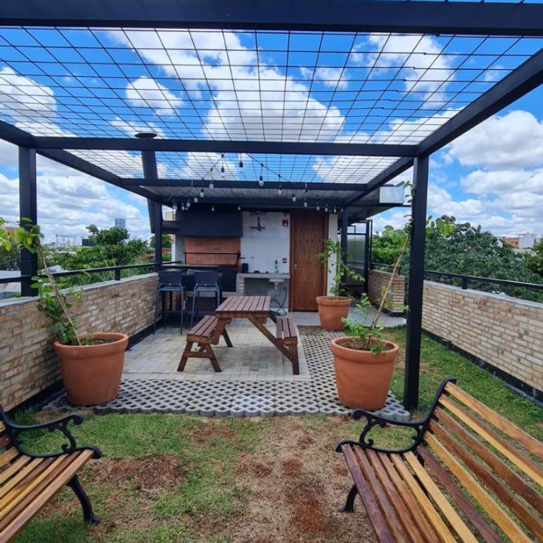 Excellent location surrounded by beautiful gardens - One-Bedroom Apartment - 4