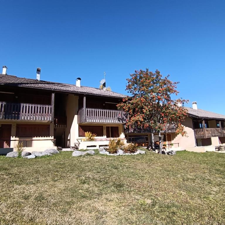 Ampio e comodo appartamento direttamente sulle piste a Folgarida - Appartamento con 4 Camere da Letto e Balcone - 2