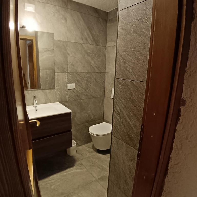 Ampio e comodo appartamento direttamente sulle piste a Folgarida - Appartamento con 4 Camere da Letto e Balcone - 4