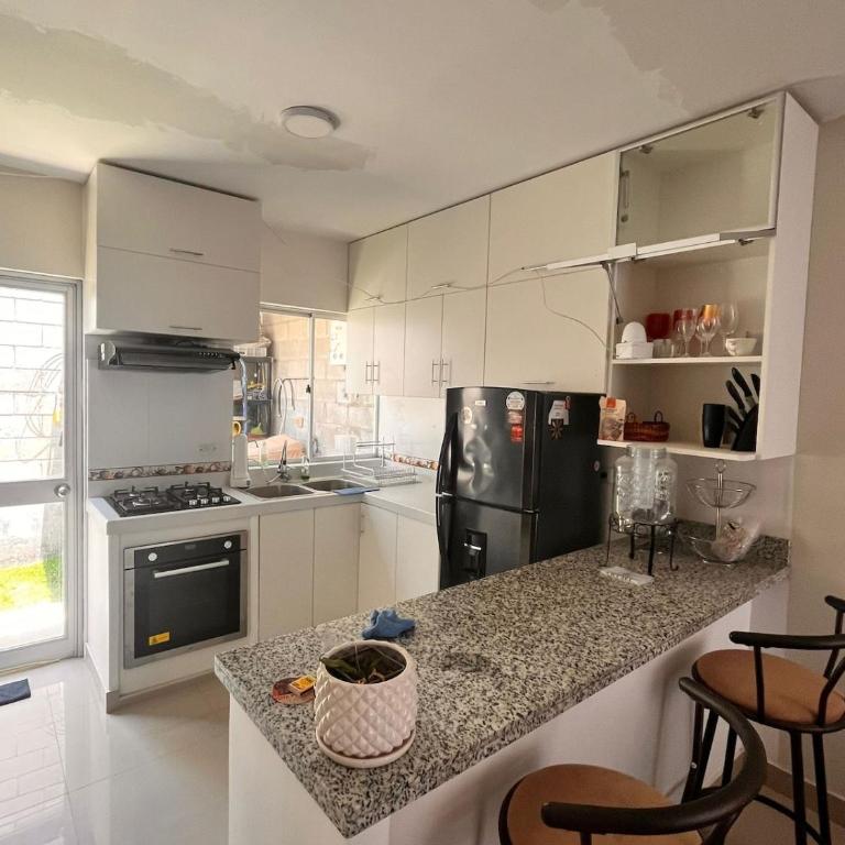 Casa privada y acogedora en Ica con Parking - Two-Bedroom House - 4