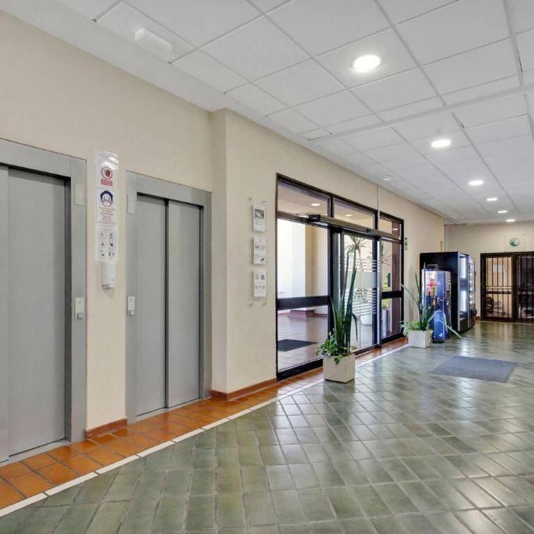 Tranquil Studio Apartment Castle Harbour - Estudio con balcón - 22