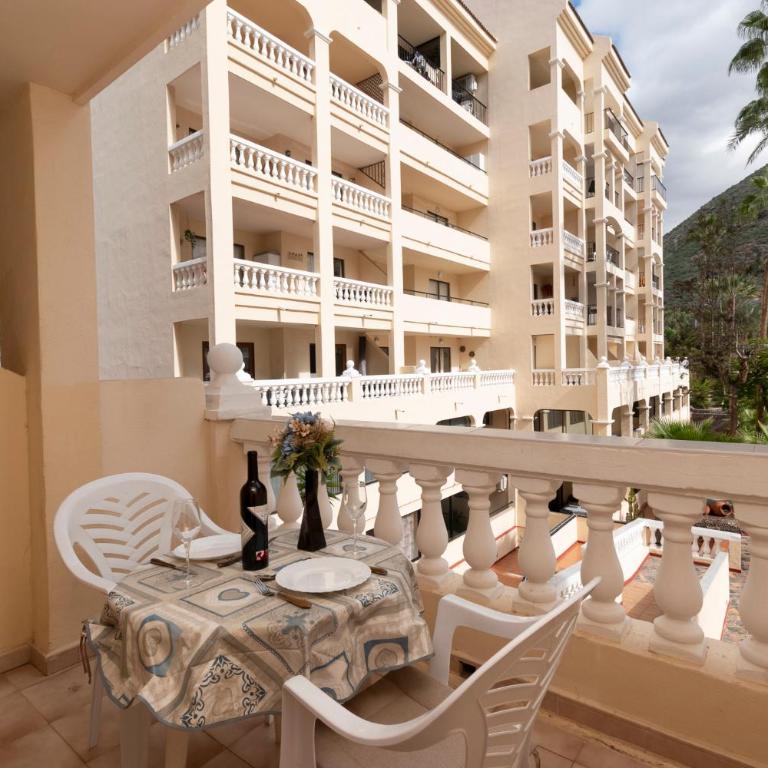 Tranquil Studio Apartment Castle Harbour - Estudio con balcón - 3