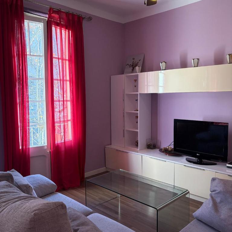 Cozy Apartment in the Center Area Sagrada Familia - Apartamento de 2 dormitorios con balcón - 1