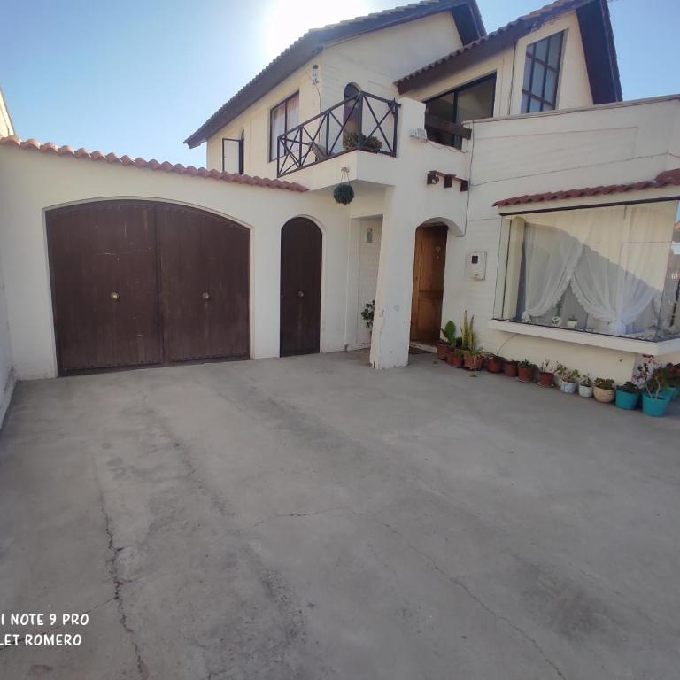 Casa para 7 o mas - Three-Bedroom House - 1