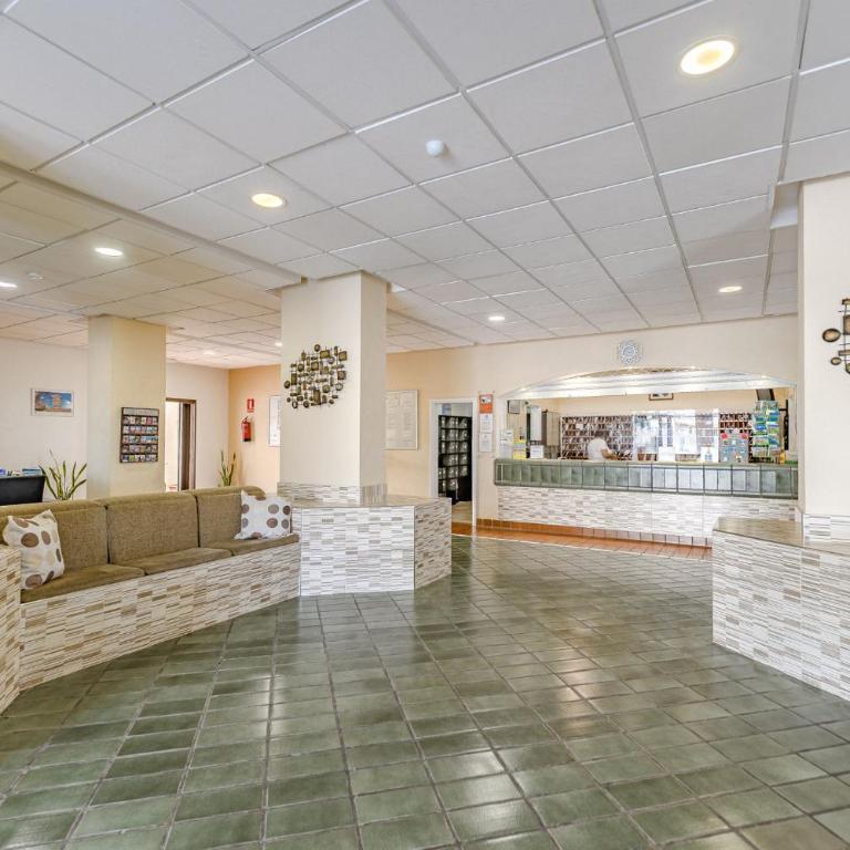 Tranquil Studio Apartment Castle Harbour - Estudio con balcón - 23