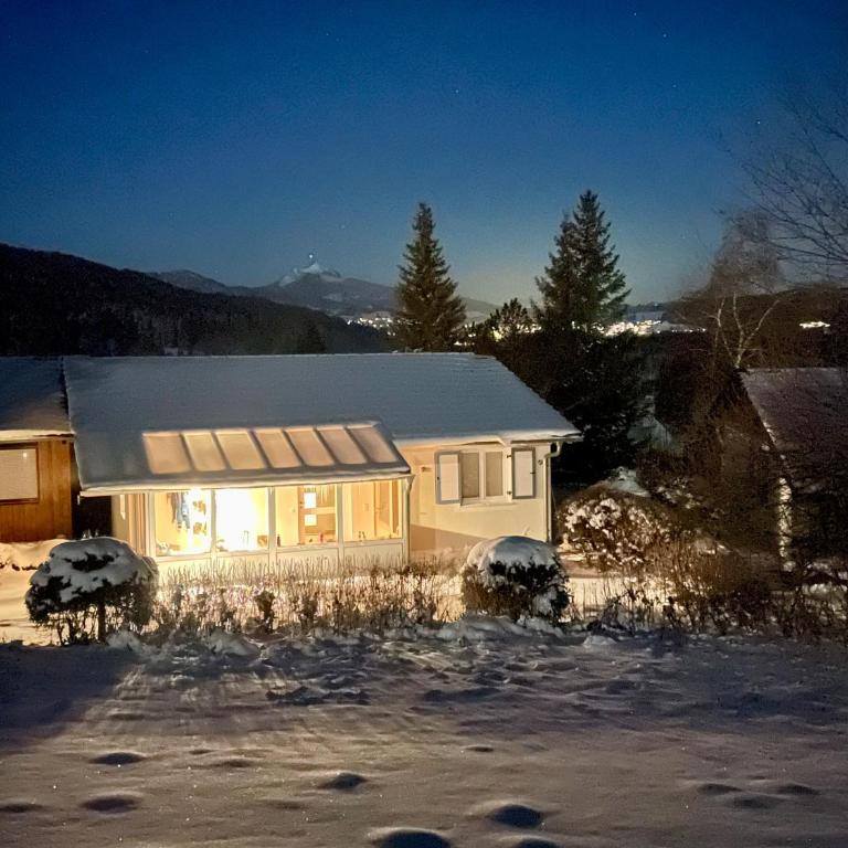 Ferienhaus mit Bergblick & sonniger Terrasse im Feriendorf Reichenbach - G26b - Haus mit 2 Schlafzimmern - 8