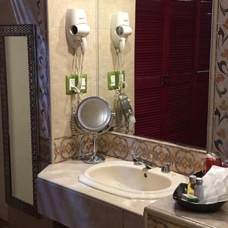 Hotel Boutique Parador San Miguel Oaxaca - Suite con cama extragrande - 1