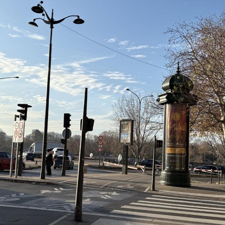 Sunny Apartment with Seine View - Appartement 2 Chambres - 18