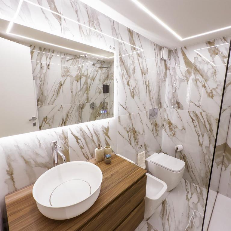 CASA LE 4 ARTI - 86Mq in Via Lagrange 43 LUXURY - One-Bedroom Apartment - 52