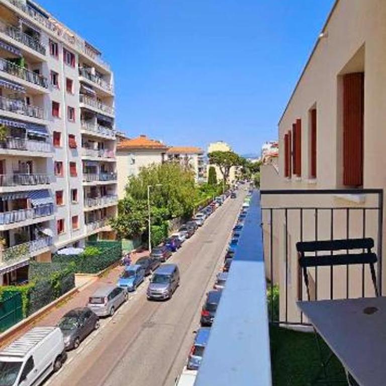 T2 Dernier Étage avec Terrasse à 5 min de la Mer - Appartement 1 Chambre - 11