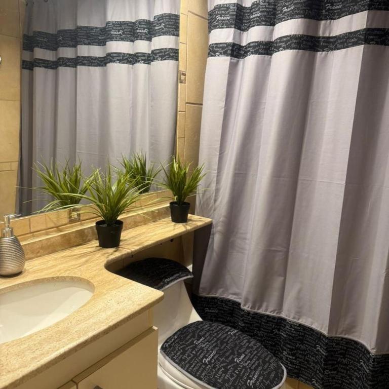 Dpto Playa la herradura con piscina - Two-Bedroom Apartment - 7