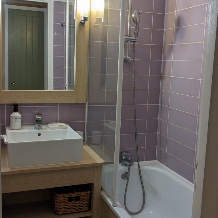 Cosy MO-MAÂ Golf, Océan et Plages - Appartement 1 Chambre avec Terrasse - 33