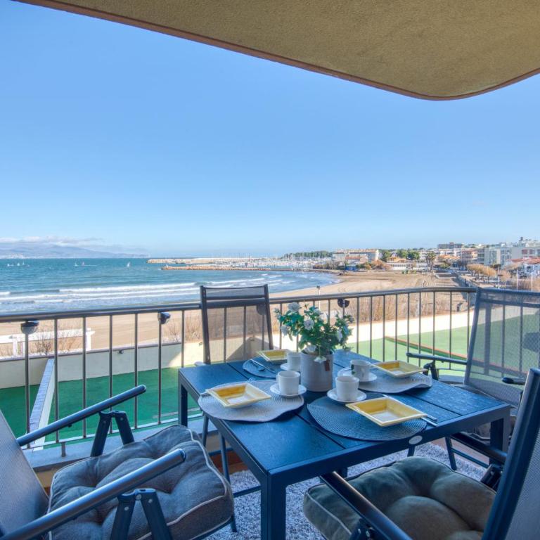 Maya Beachfront l'Escala - Apartamento de 2 dormitorios con balcón y vistas al mar - 1