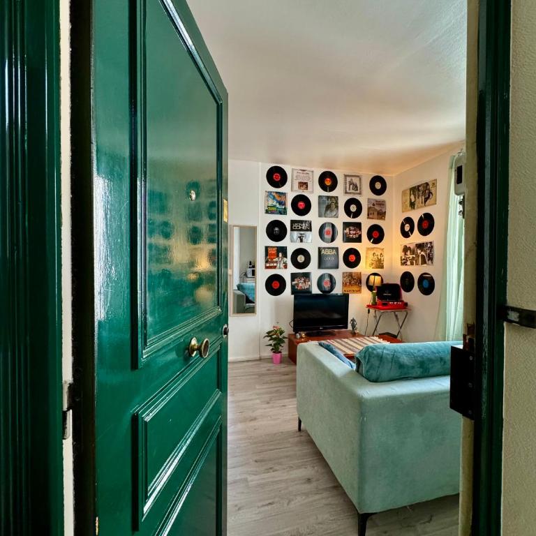 Private room, often full flat Paris 14th - Appartement 1 Chambre - 3