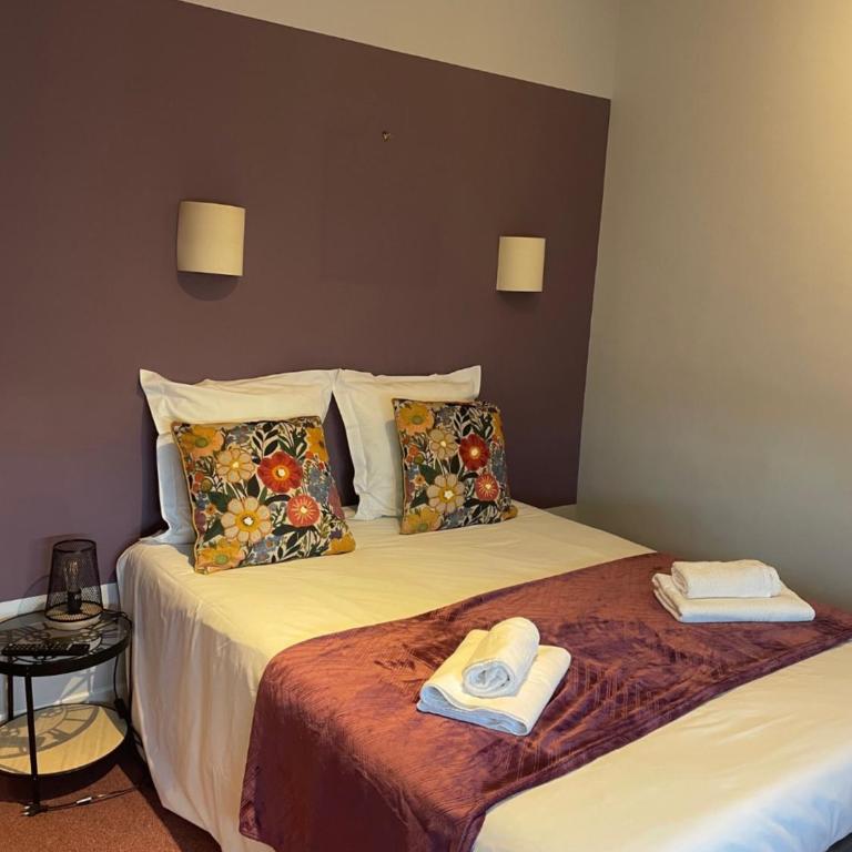 Le logis Katia - Chambre Double avec Salle de Bains Privative - 12